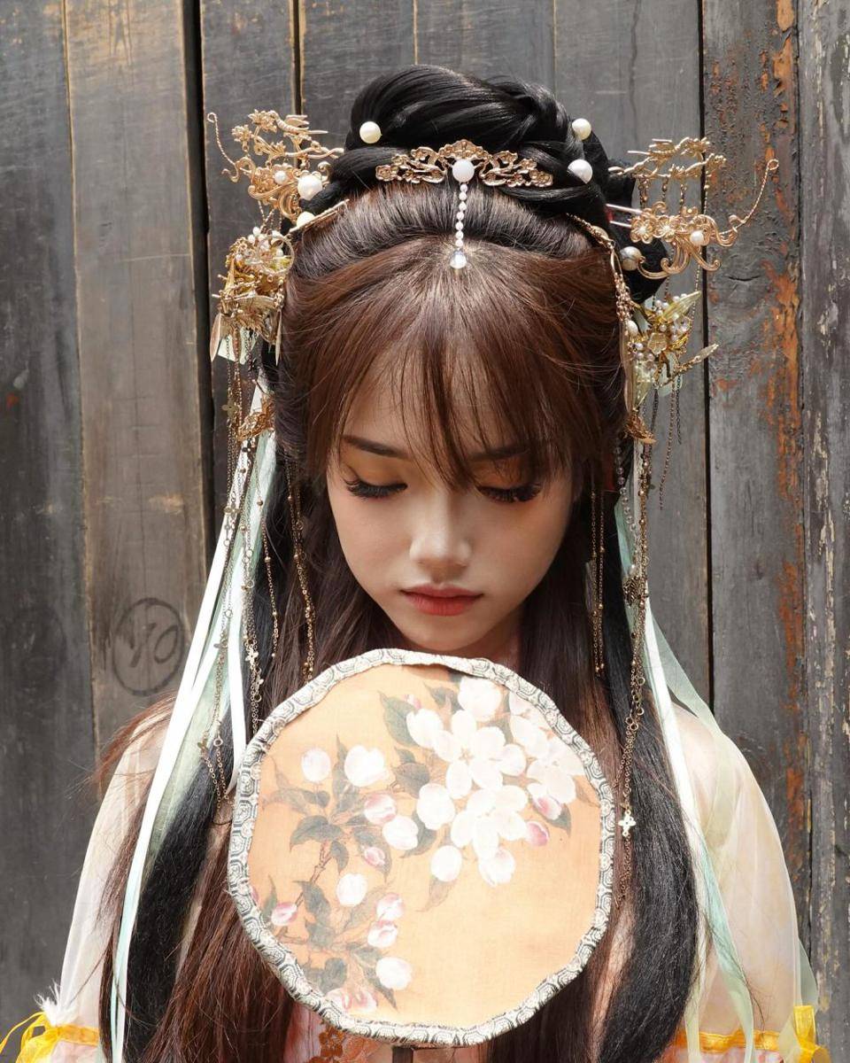 potret Fuji pakai busana tradisional China (instagram.com/fuji_an)