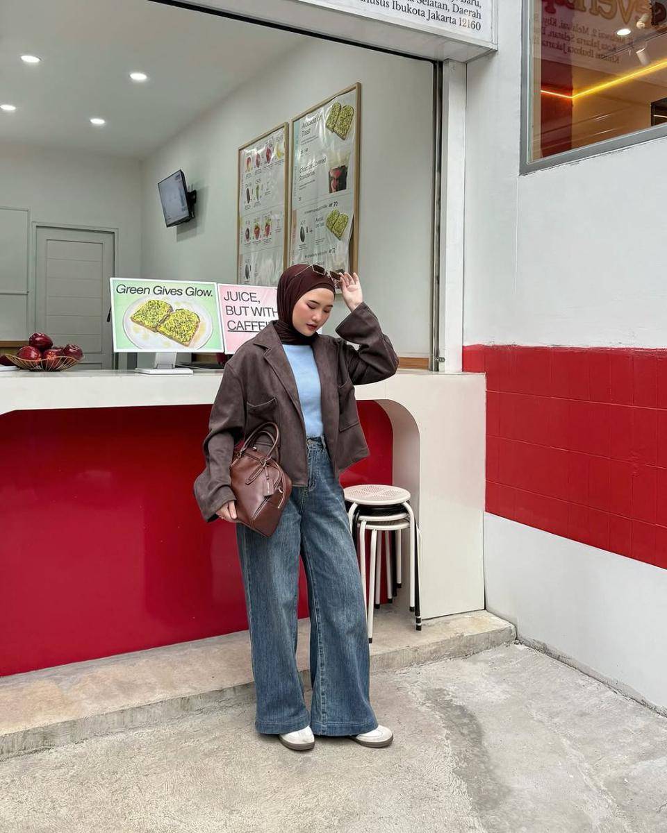Intan Ghazella (instagram.com/intanghazll_)
