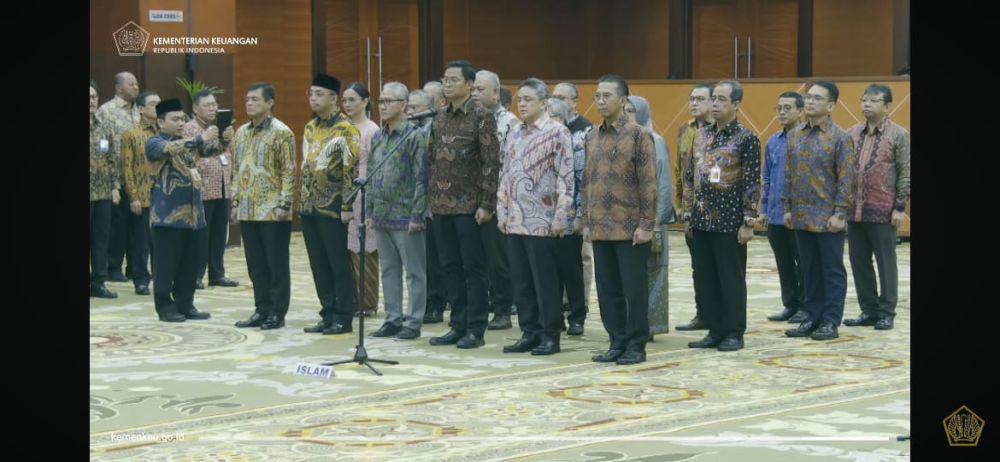Sri Mulyani Lantik Bimo Wijayanto-Letjen Djaka jadi Dirjen Pajak dan Bea Cukai