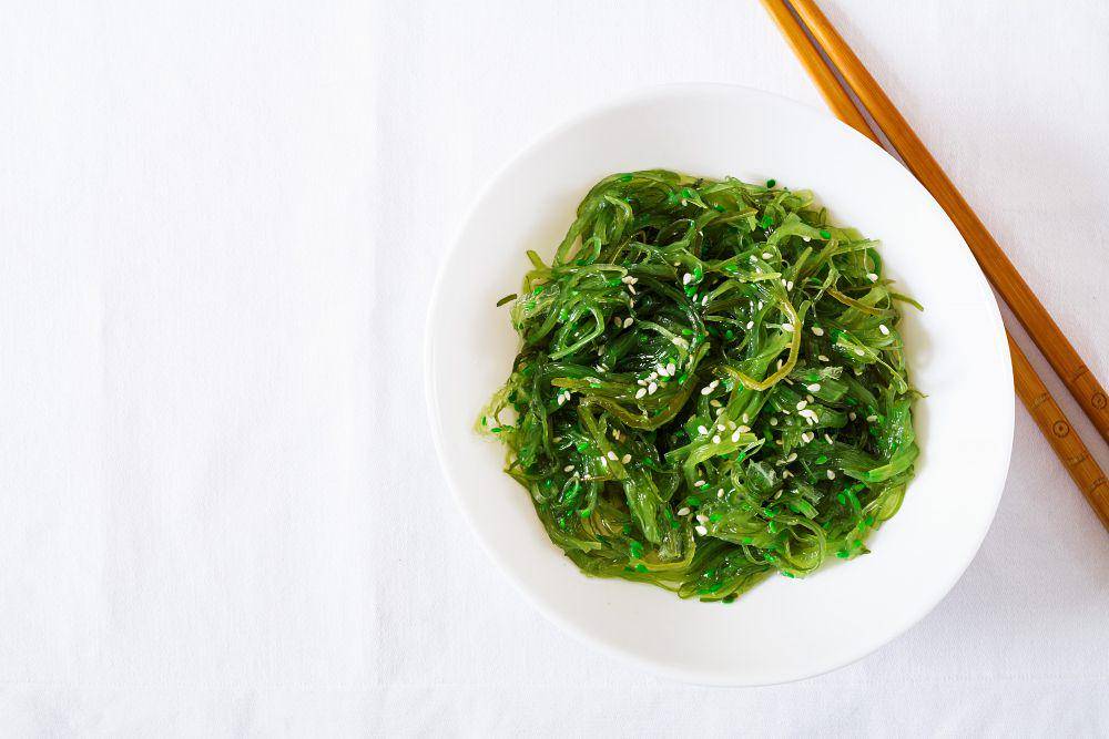 ilustrasi wakame (freepik.com/timolina)