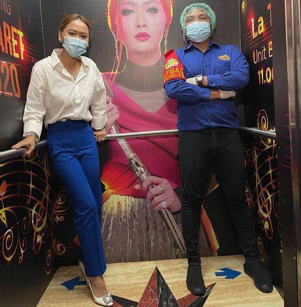 Inul 20 tahun kerja kantoran (Instagram.com/inul.d)