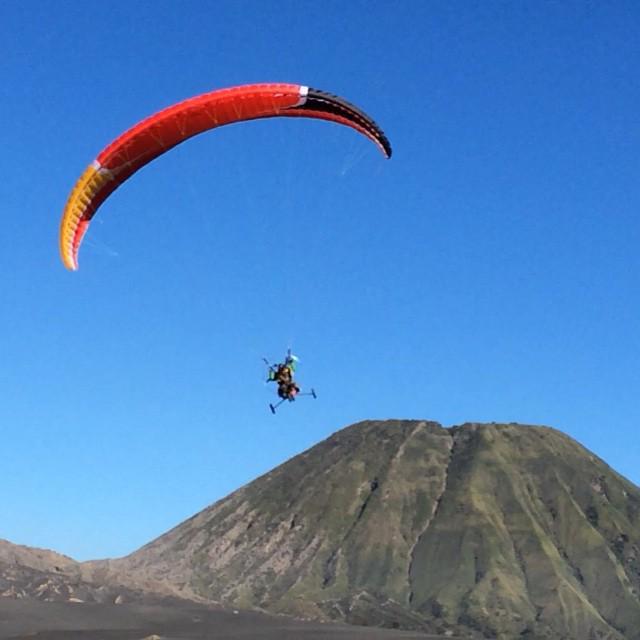 https://cdn.idntimes.com/content-images/post/20171115/bromo-71bea4cdb4c01a8d2f76e2bd69458194.jpg