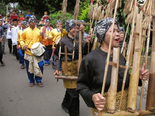 https://cdn.idntimes.com/content-images/post/20151103/budayamyid.jpg