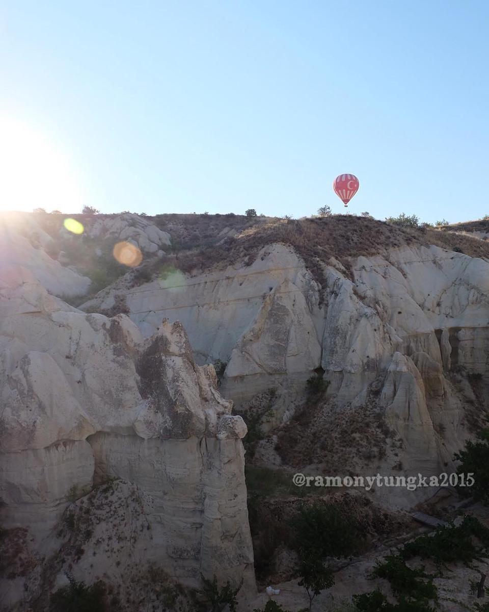 https://cdn.idntimes.com/content-images/post/20171115/cappadocia-turki-7c8acee7b22b4fdc0f54d3a2d67b5394.jpg