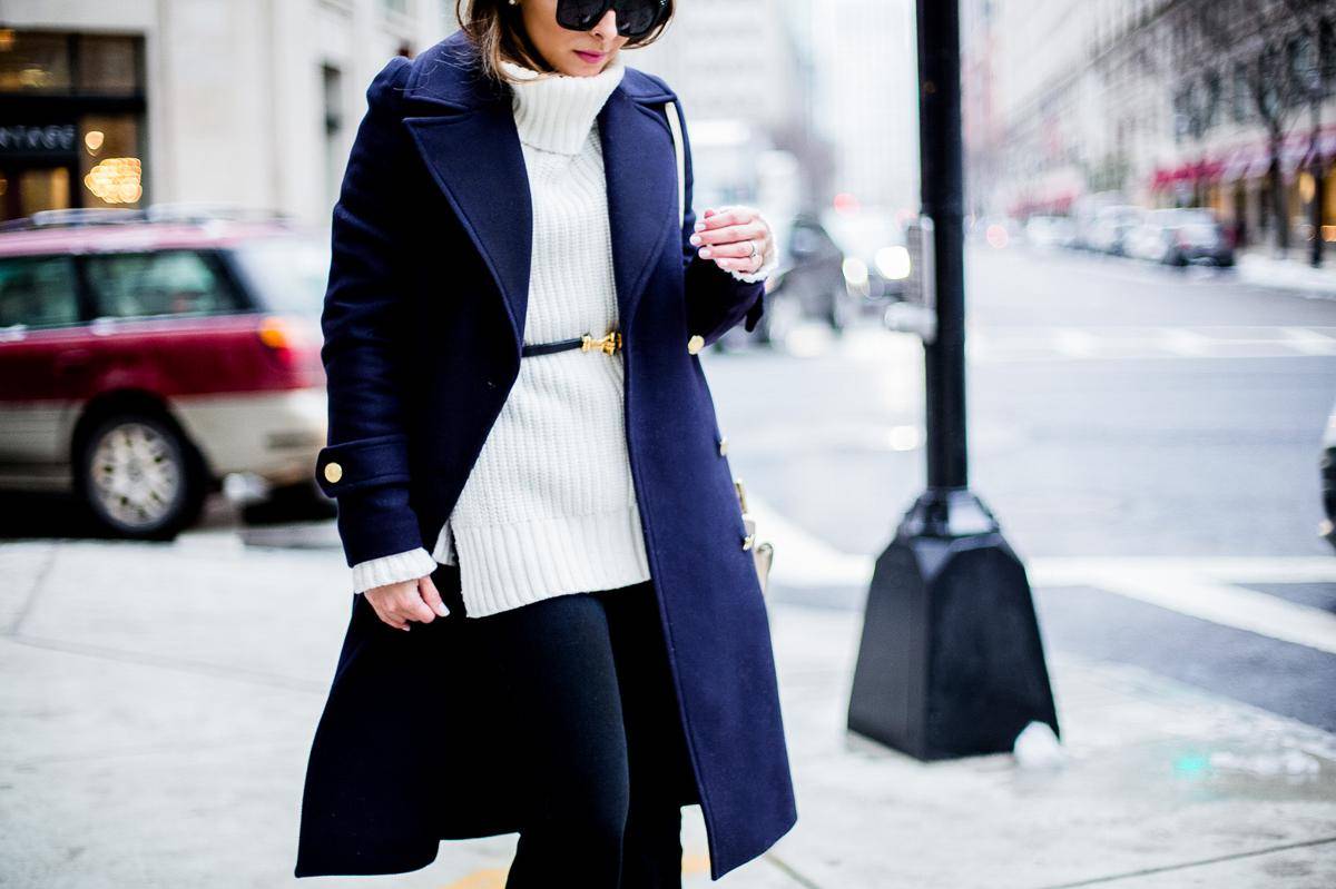 https://cdn.idntimes.com/content-images/post/20170529/celine-sunglasses-hm-navy-coat-thin-belt-mango-flare-jeans-white-turtleneck-sweater-chloe-georgia-bag-pam-hetlinger-the-girl-from-panama-2-copy-385fef6ea3048bf3e10fc033036505e7.jpg