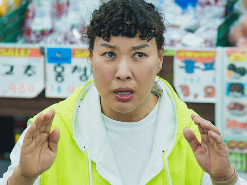 still cuts drama Salon De Holmes (instagram.com/channel.ena.d)