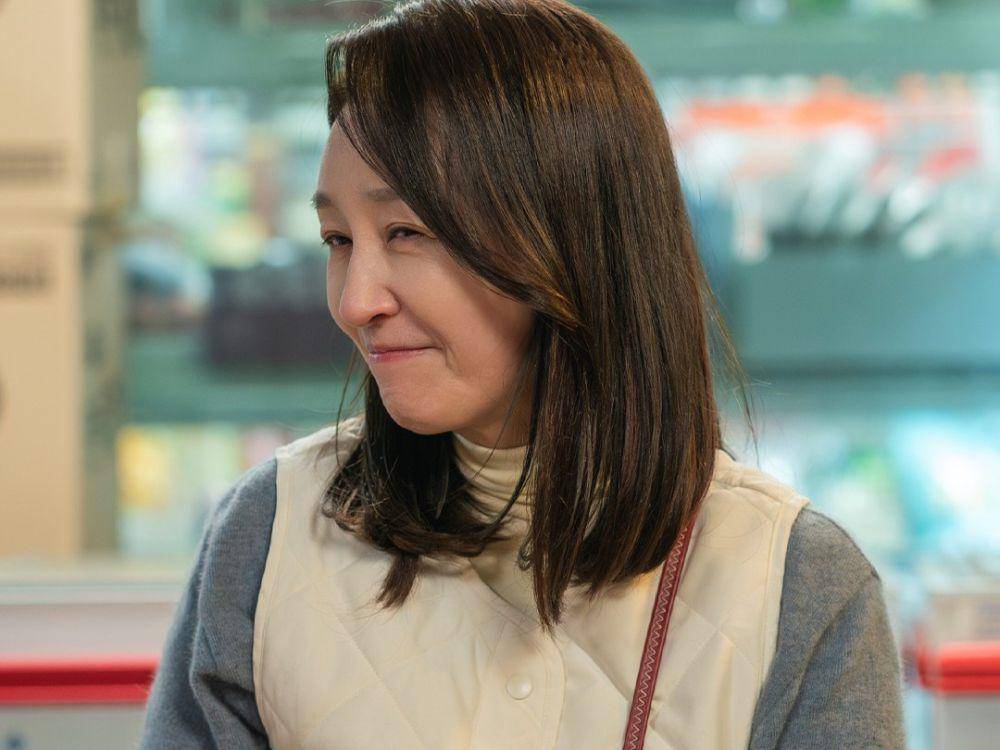 still cuts drama Salon De Holmes (instagram.com/channel.ena.d)