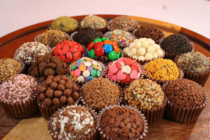 https://cdn.idntimes.com/content-images/post/20170316/dessert-12-586f47ddb890819df034828f4bb94f0c.jpg