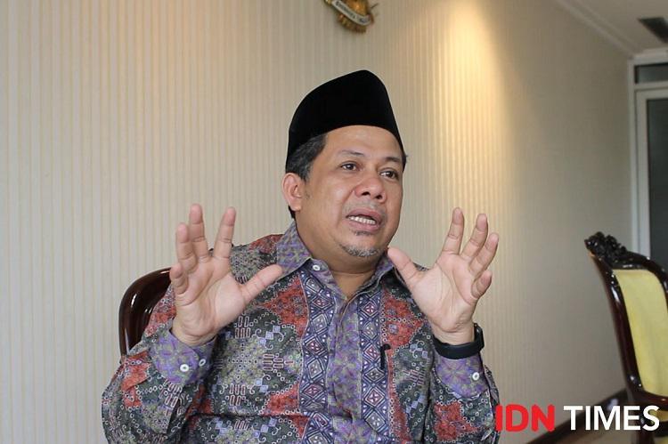 https://cdn.idntimes.com/content-images/post/20180505/fahri-h-5-907ebfd0e082a217fe3f766e44c1bbe7.jpg