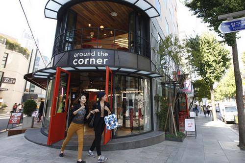 https://cdn.idntimes.com/content-images/post/20170927/gangnam-district1-f75d65ba129f7baba52ba5fe51273d0f.jpg