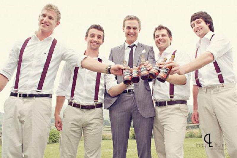 https://cdn.idntimes.com/content-images/post/20170621/groomsmen-duties-wedding-planning-series-1-b380920776aff23b0499700898d8505a.jpg