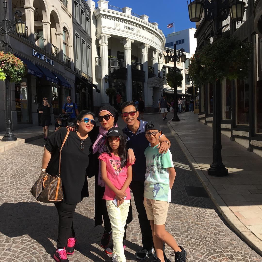 https://cdn.idntimes.com/content-images/post/20170318/gunawan-6-1ea8d7837e552ebec7c73e2b280616d0.jpg
