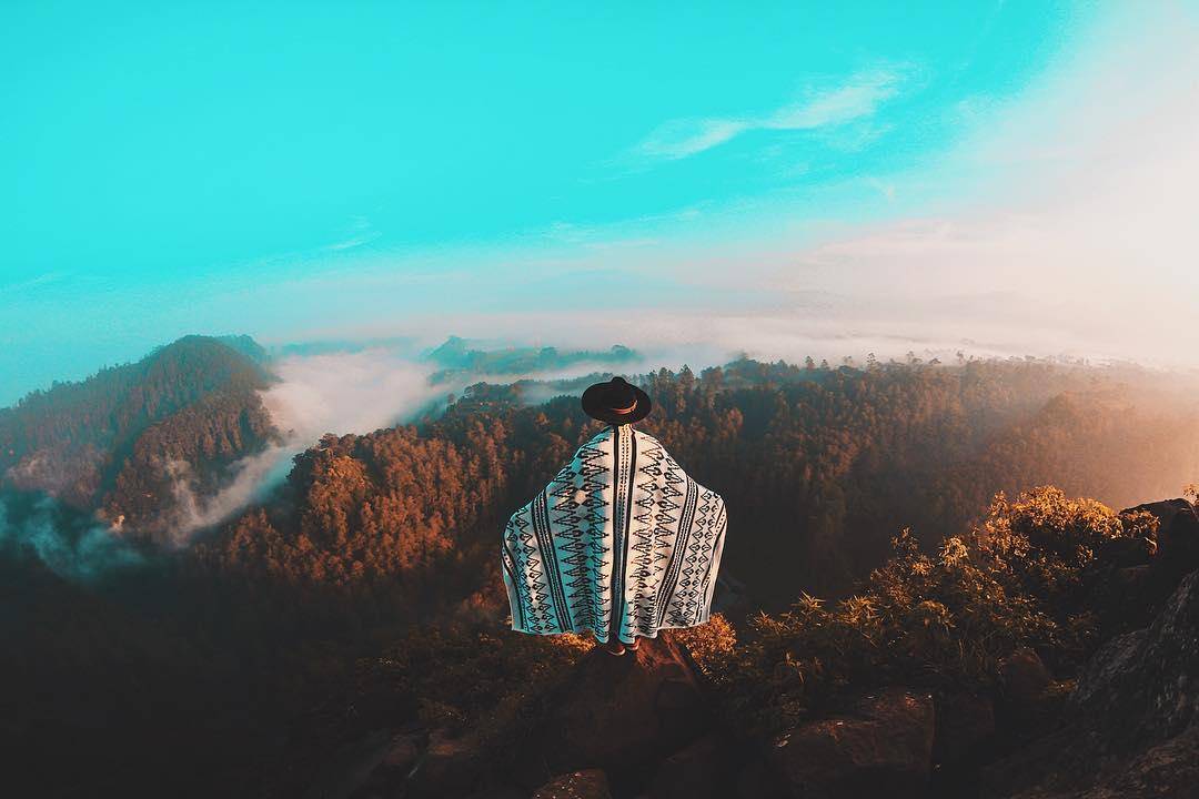 https://cdn.idntimes.com/content-images/post/20180402/gunung10-8509ad39c108a2032cbcd3d6d57522c8.jpg