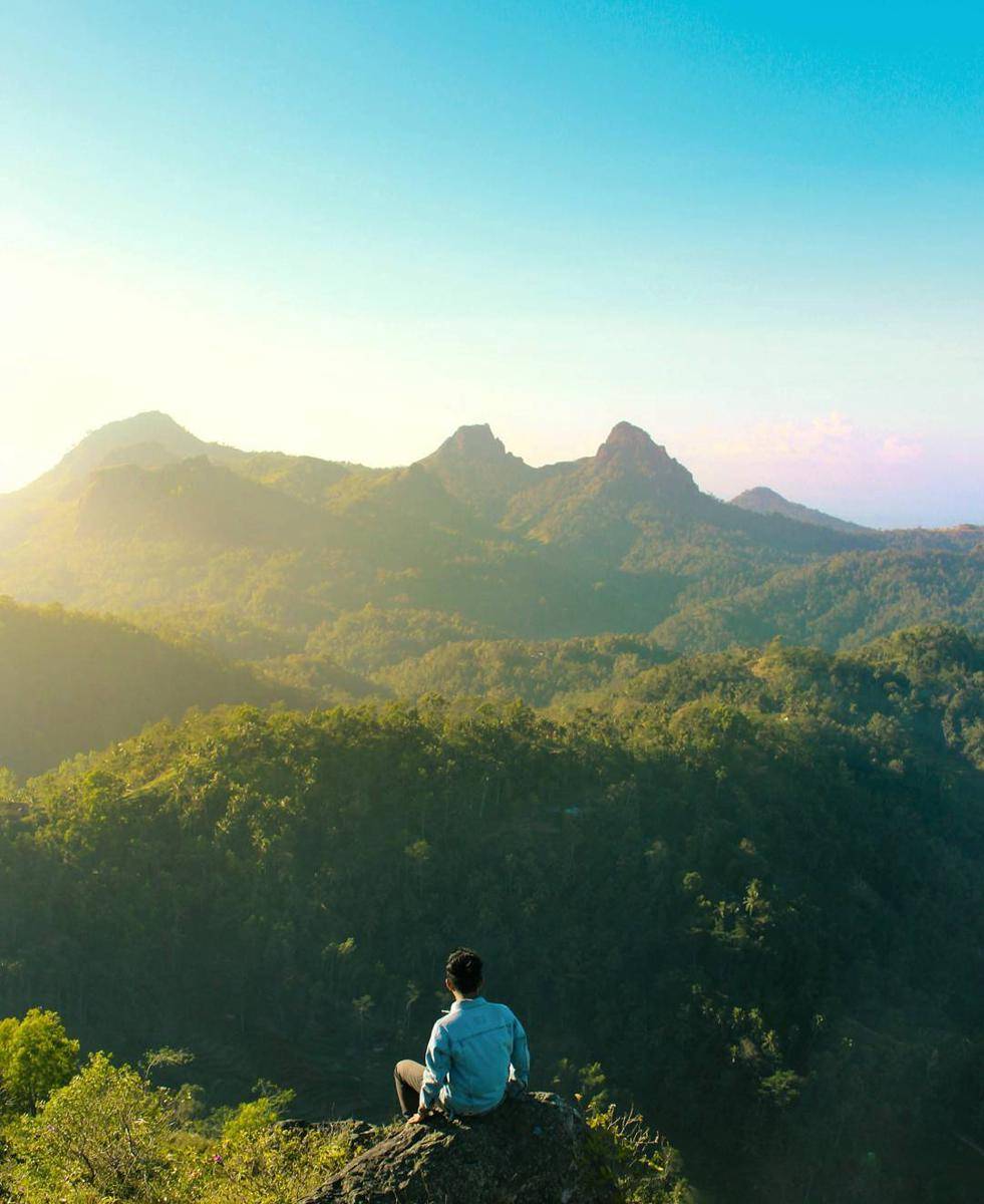 https://cdn.idntimes.com/content-images/post/20180402/gunung15-0c04708cac065a7f85af5c78b4343856.jpg
