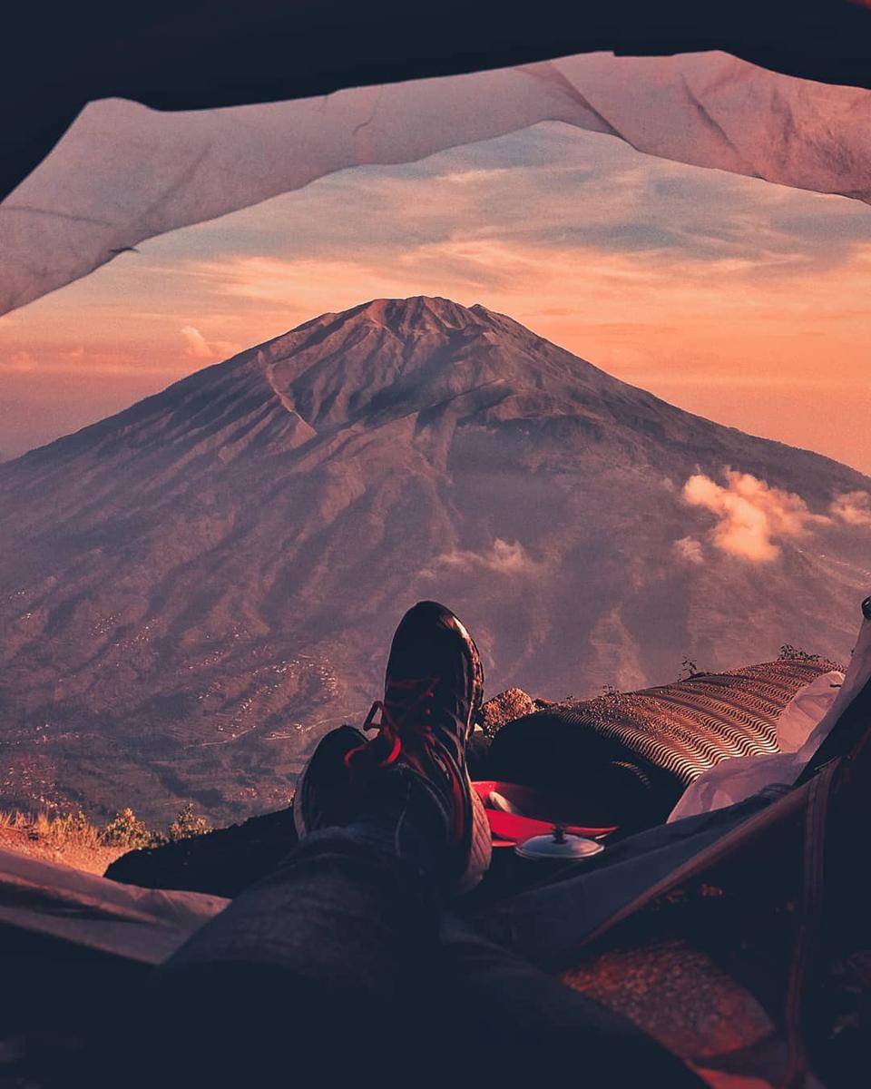 https://cdn.idntimes.com/content-images/post/20180402/gunung2-affda8a2dce554fdb12427a8f830a2df.jpg