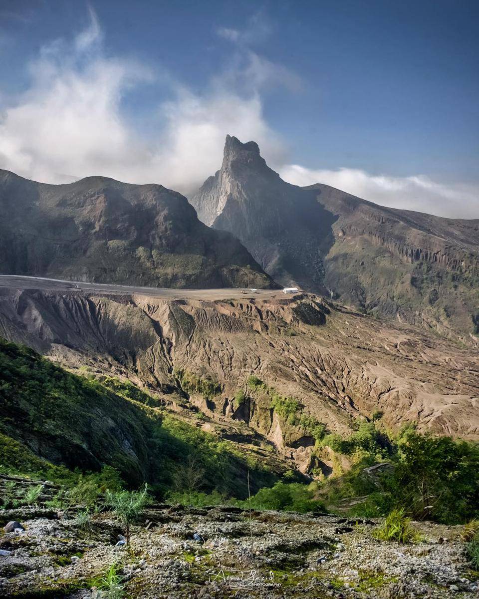 https://cdn.idntimes.com/content-images/post/20180402/gunung8-d5d793d29d411ac5a7ee36fc92fd1b4a.jpg