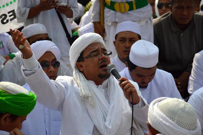 https://cdn.idntimes.com/content-images/post/20161031/habib-rizieq-2-mojok-0ec9e936425d4ac5d82f9b8ee59e2044.jpg