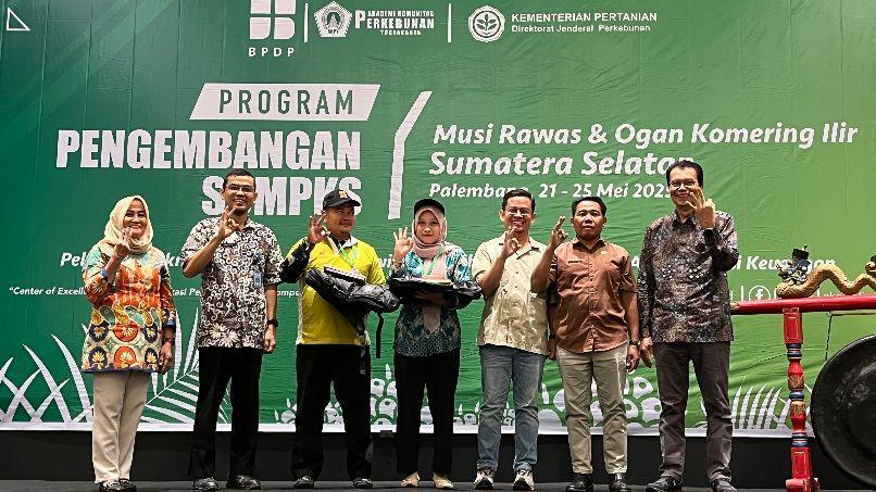 Ratusan Petani Sawit Sumsel dapat Pelatihan Dongkrak Produktivitas