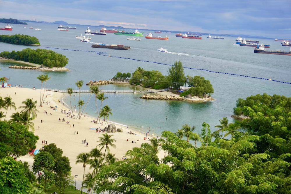 Sentosa Island (unsplash.com/Aparna Johri)