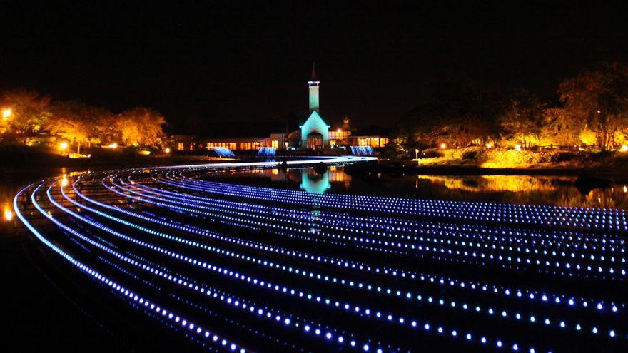 https://cdn.idntimes.com/content-images/post/20180119/japan-hosts-winter-light-festival-and-the-results-are-astounding-5a554600e501c-880-6ed31383083eccad810132517e92430f.jpg