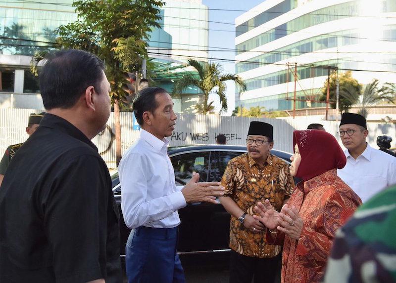 https://cdn.idntimes.com/content-images/post/20180514/jokowi-surabaya2-15c6dcaa2a4c9b9cc0ad57ccff2dc5df.jpg