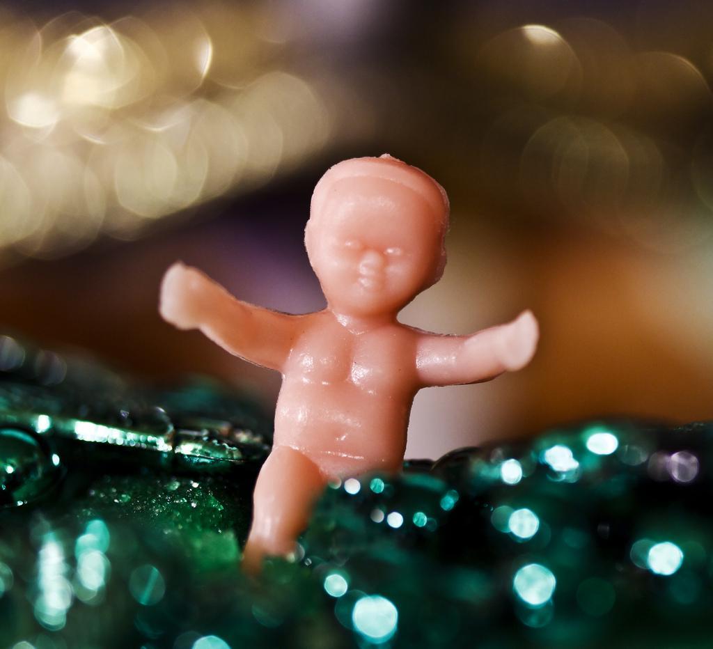 https://cdn.idntimes.com/content-images/post/20170927/king-cake-baby-2-8d49bf9ecd6f533da08926d8ceffa7e2.jpg