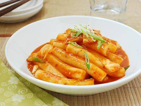 https://cdn.idntimes.com/content-images/post/20170919/koreanmom-tteokbokki-483b6b6d052890c0613aa15f745dbd6d.jpg