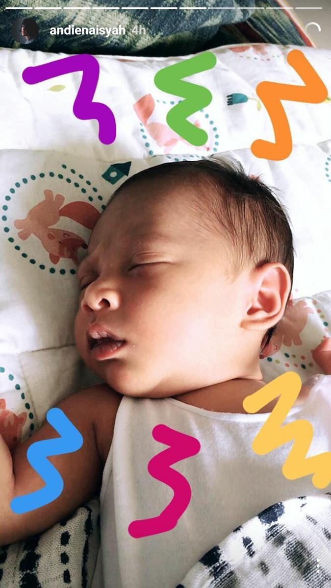 https://cdn.idntimes.com/content-images/post/20170118/lahiran-andien-9-fade5e7037e3b7520f4208e039bb421b.jpg