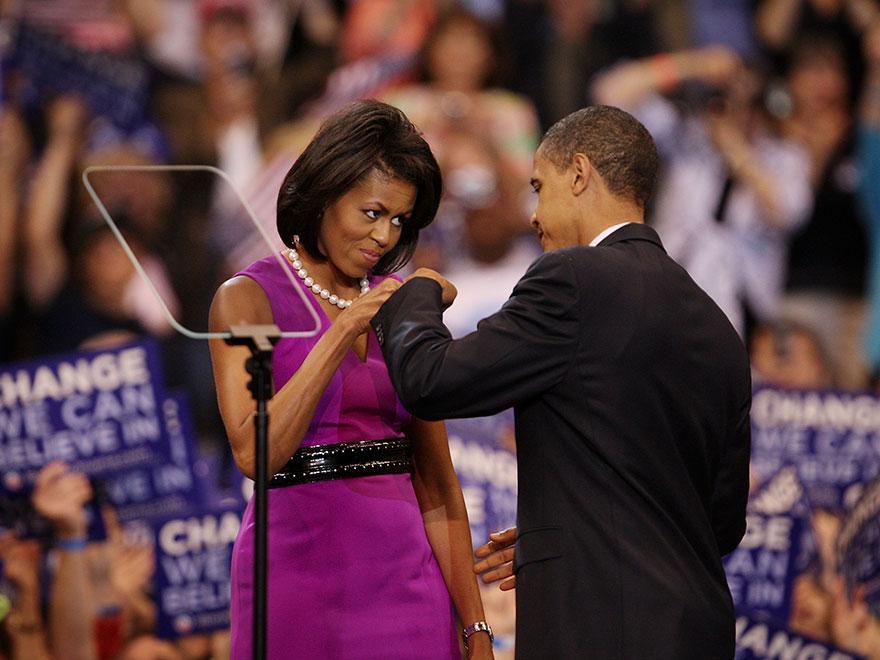 https://cdn.idntimes.com/content-images/post/20170118/michelle-barack-obama-love-photos-8-587ce806d3adc-880-177783d309d818366f00c00fe74ce82d.jpg