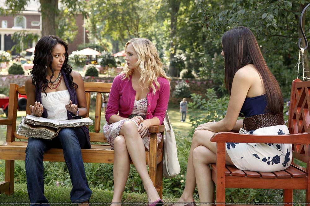 https://cdn.idntimes.com/content-images/post/20170707/more-stills-from-3x04-disturbing-behavior-hq-caroline-forbes-25982000-2560-1707-304a162c1936df3e415e20970381cb4f.jpg