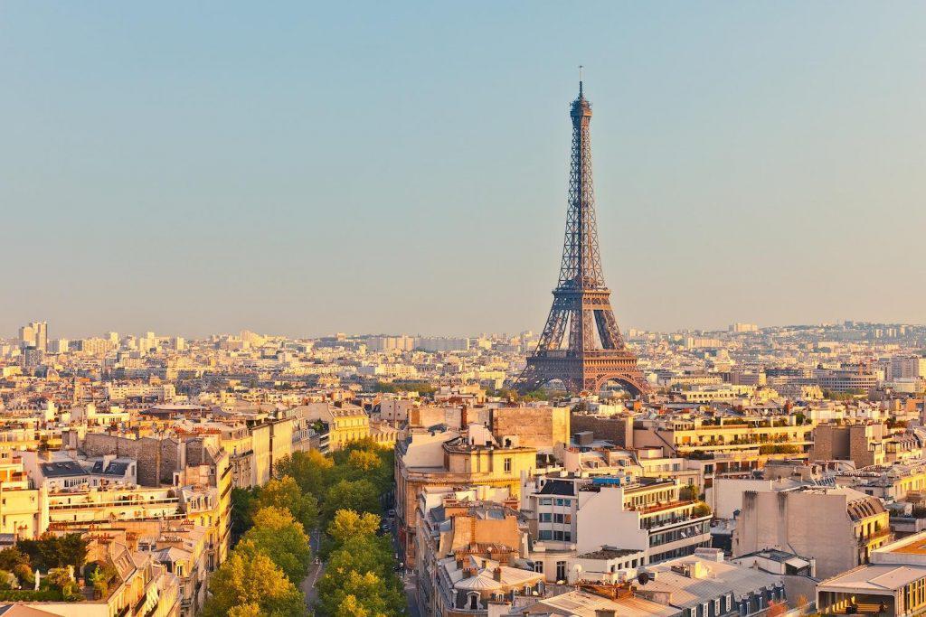 https://cdn.idntimes.com/content-images/post/20170511/paris-218e6374ce608b24074b99d6c2ae77c7.jpg