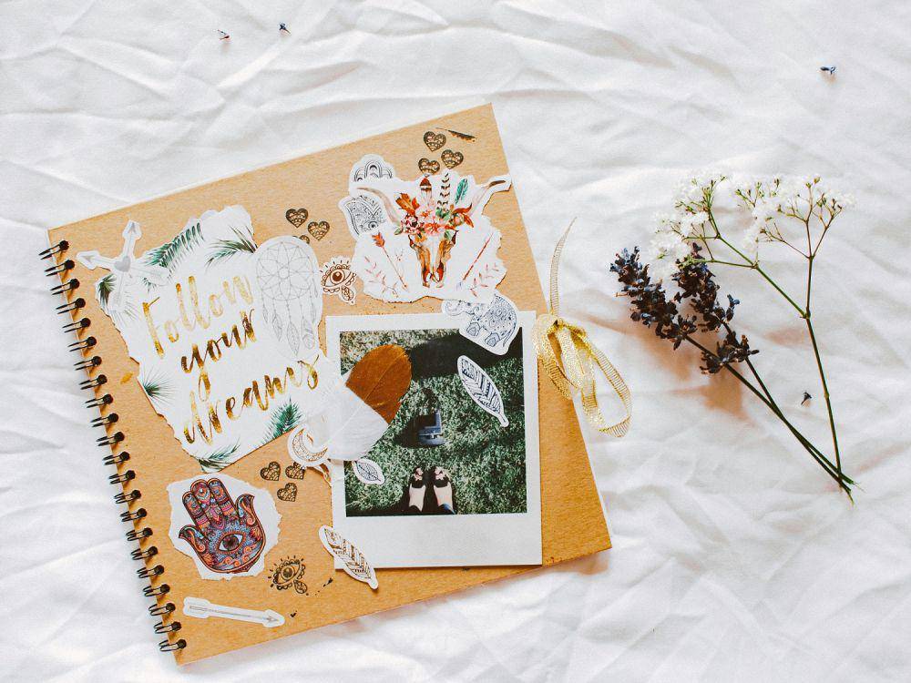 ilustrasi scrapbook (pexels.com/Lisa From Pexels)