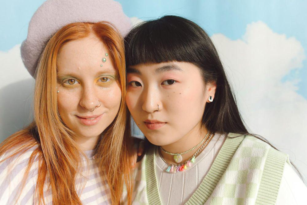 5 Tips Mengaplikasikan Eyeliner Warna Nude, Multifungsi!