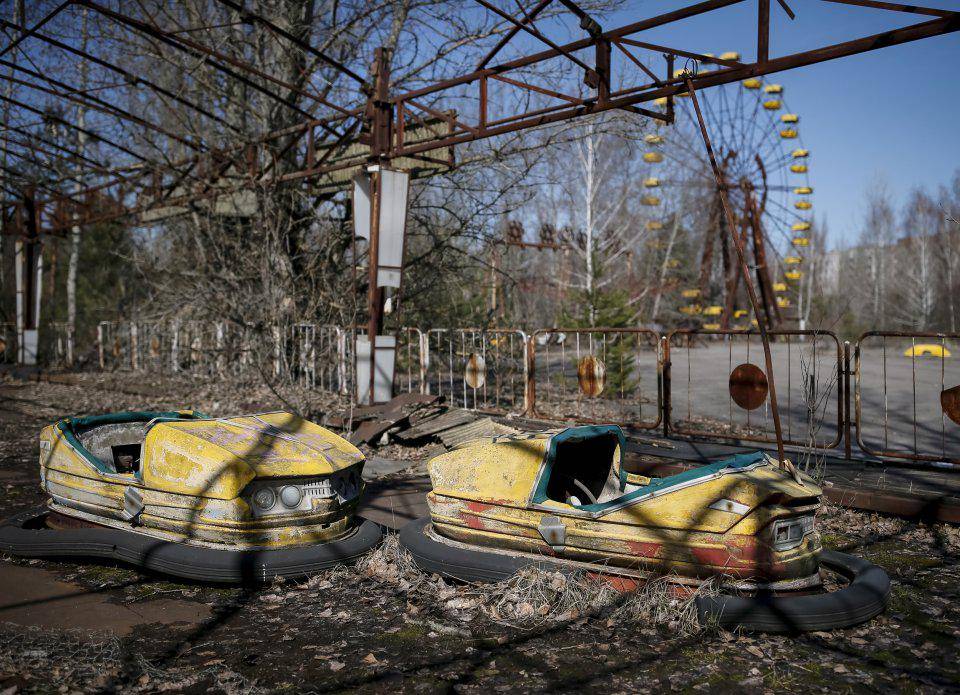 https://cdn.idntimes.com/content-images/post/20170428/radioactive-water-ground-soil-and-air-are-still-affecting-those-around-the-nuclear-exclusion-zone-f7038dbb61373fe47263701919a08cc2.jpg