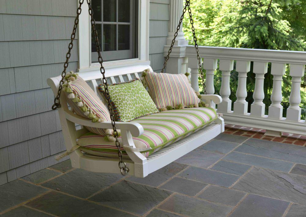 3 Tahap Pembersihan Bantal Outdoor, Ternyata Mudah!