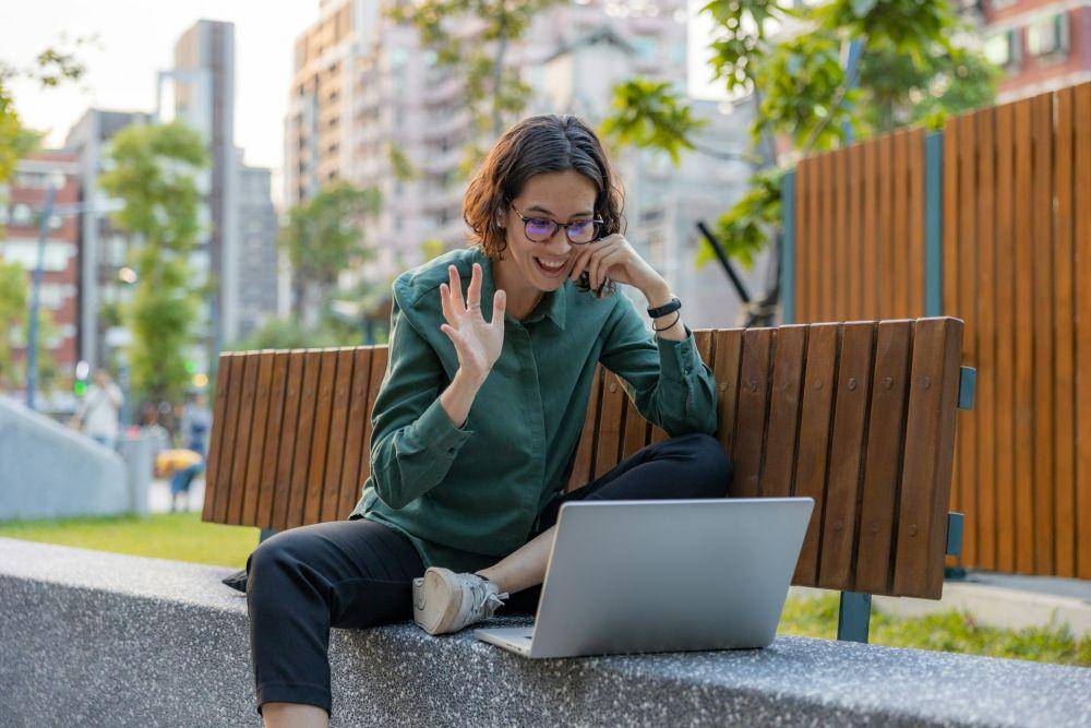 ilustrasi video call (unsplash.com/Resume Genius)