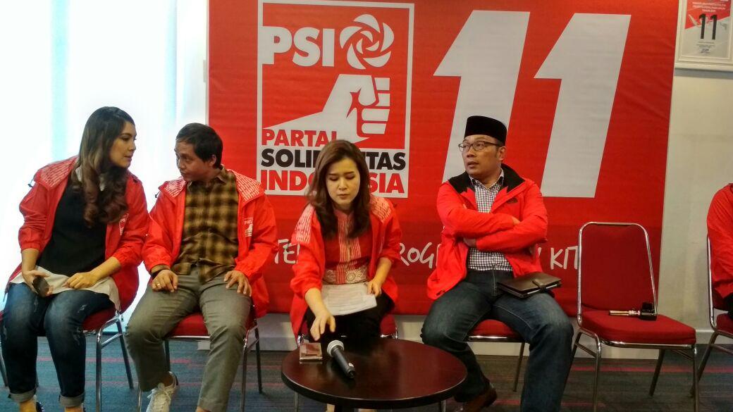 https://cdn.idntimes.com/content-images/post/20180302/ridwan-kamil-psi-2-cfde9257790b692c9a85878f9b89b7db.jpeg