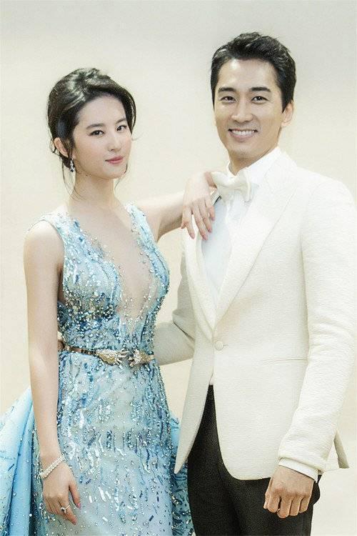 https://cdn.idntimes.com/content-images/post/20171205/song-seung-hun-1438759831-af-org-0e6321e901fdeecbef5e82e35afa3cb0.jpg