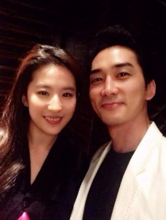 https://cdn.idntimes.com/content-images/post/20171205/songseung5465-05598dbf608b3ad9b609e65093620f7c.jpg