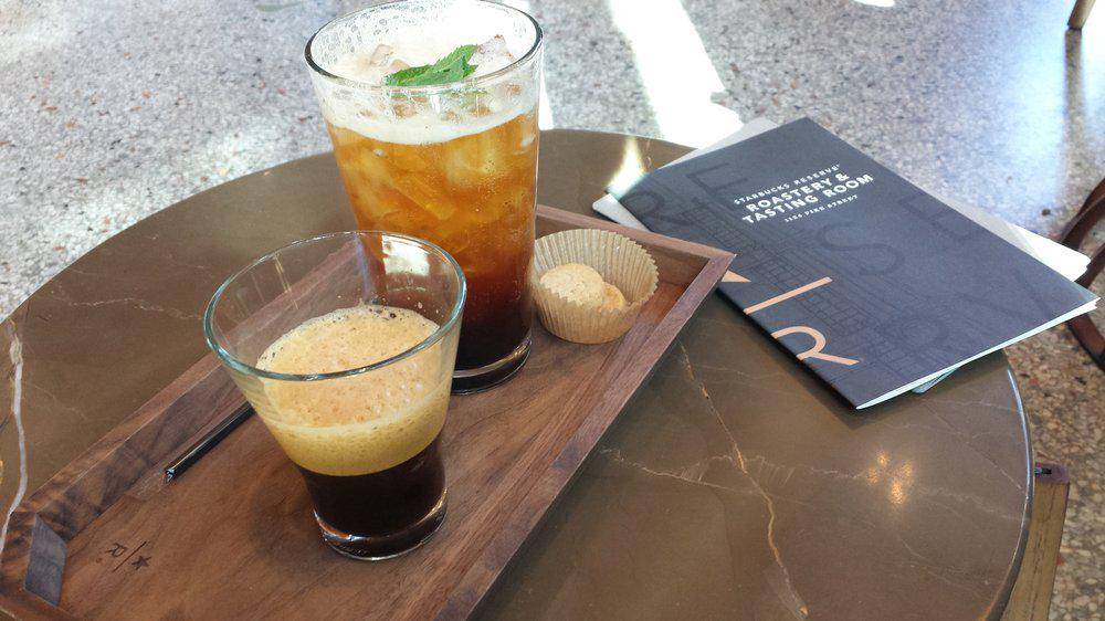 http://cdn.idntimes.com/content-images/post/20160623/starbucks11-8b9c4efd532a276791c380eaa4e7bde8.jpg