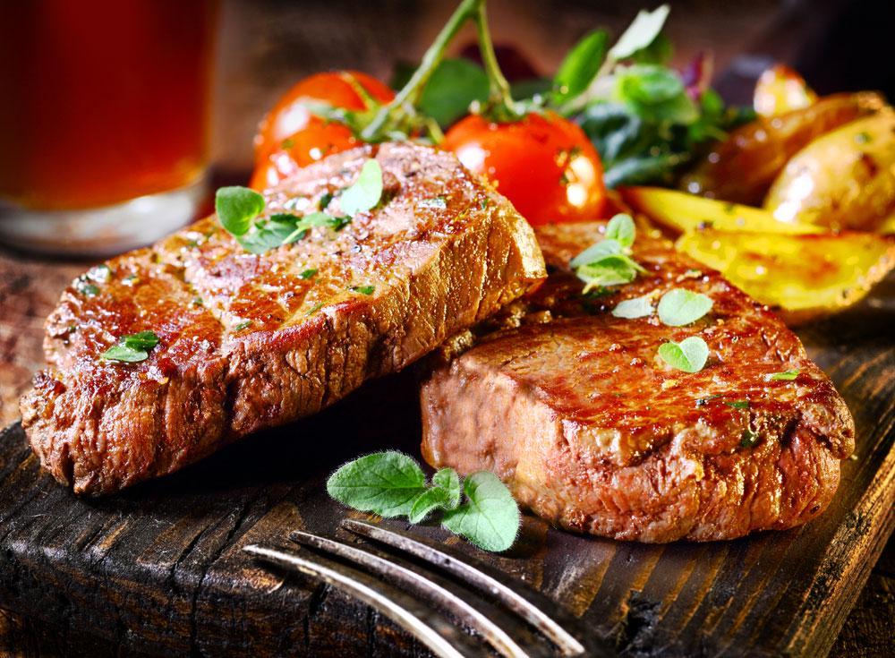 https://cdn.idntimes.com/content-images/post/20170413/steak-6c2734022c1cf85a65a50ead6c977c35.jpg