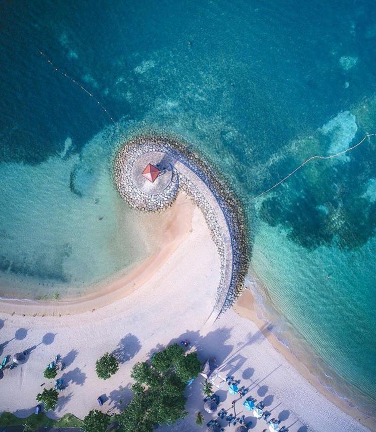 https://cdn.idntimes.com/content-images/post/20180306/tanjung-benoa-hidwii-0a45f0bea0e70900e368e8352668e69f.jpg