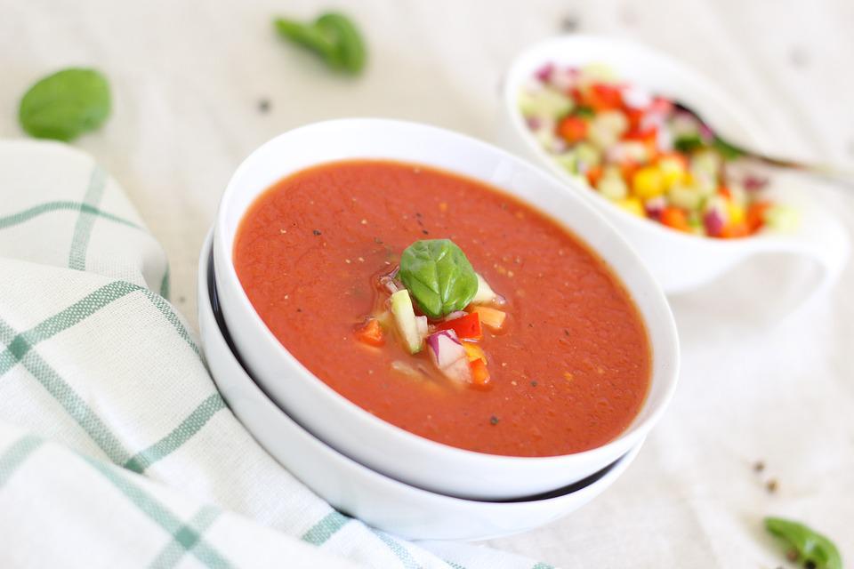 https://cdn.idntimes.com/content-images/post/20170927/tomatoes-1822185-960-720-c4b851053ca9081a95049755f41f370a.jpg