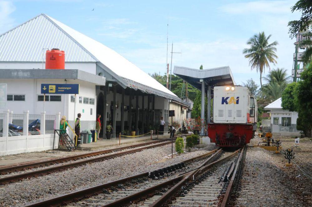 Sejutaan Warga Sumbar Sudah Nikmati Subsidi Transportasi PT KAI