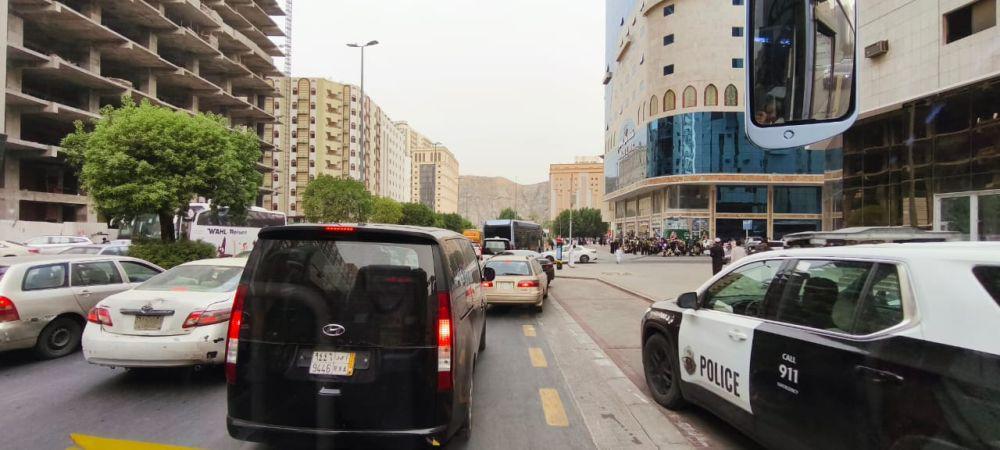 Salat Jumat di Masjidil Haram Padat, Operasional Bus Dihentikan