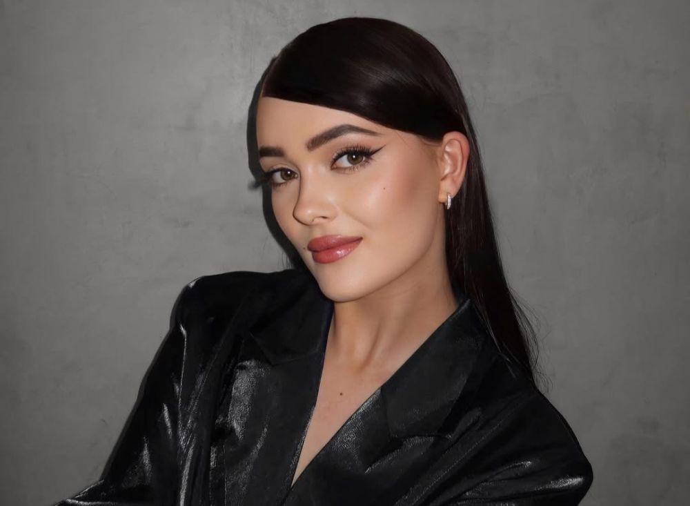 7 Potret Zoalize Jansen Van Rensburg Miss World Afrika Selatan 2024
