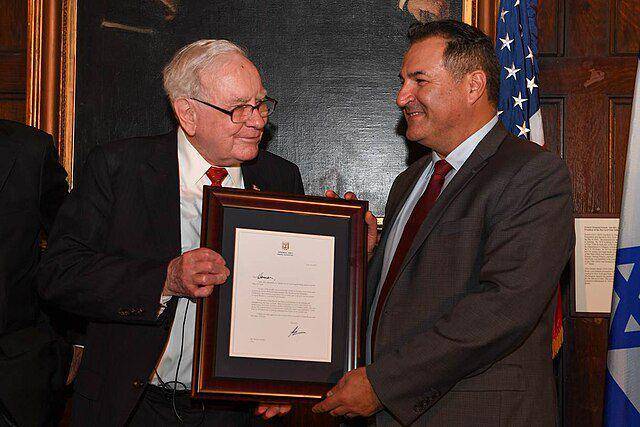Warren Buffet (commons.wikimedia.org/TBone1116)