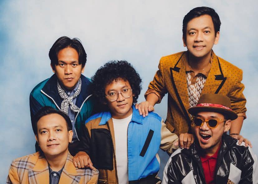 Lirik dan Makna Lagu Bahagia Sejak Pertama - D'MASIV
