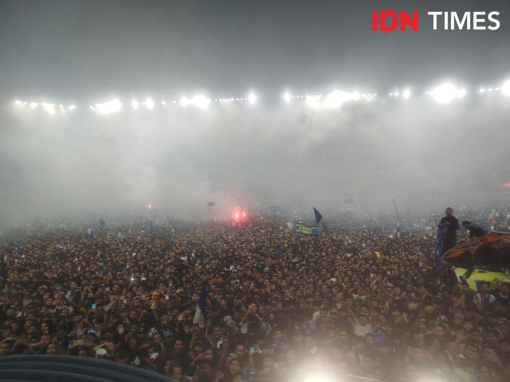 Potret perayaan gelar Liga 1 Persib di Stadion GBLA. (IDN Times/Sandy Firdaus)