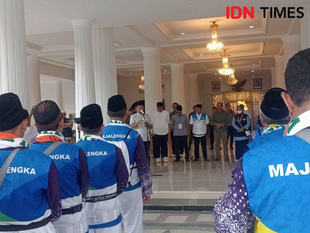 Inin Nastain/ Karo Calhaj Majalengka